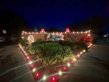 HOA frontage professional commercial Christmas Light installation