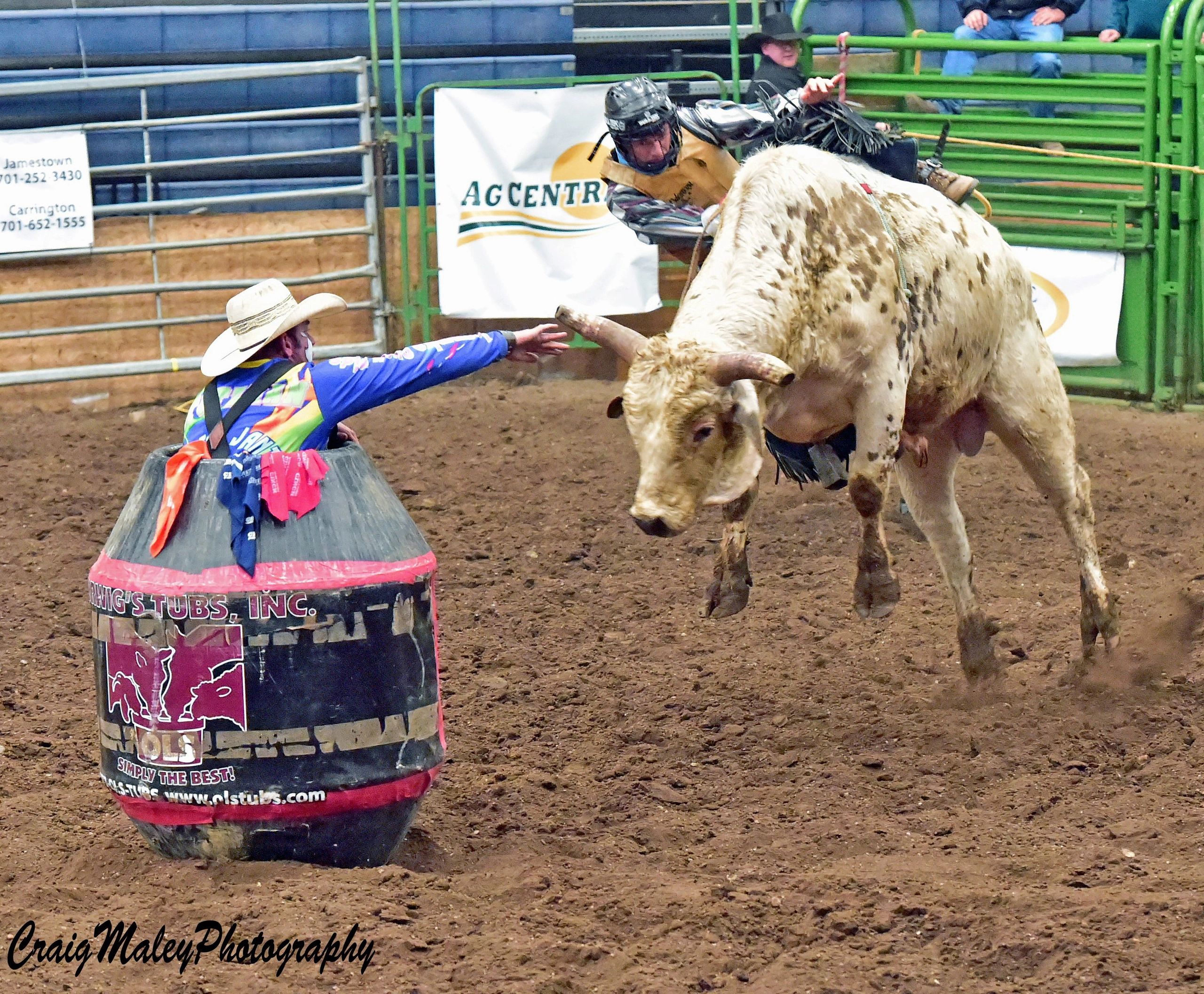 stutzyproclown-rodeo-clown-barrelman
