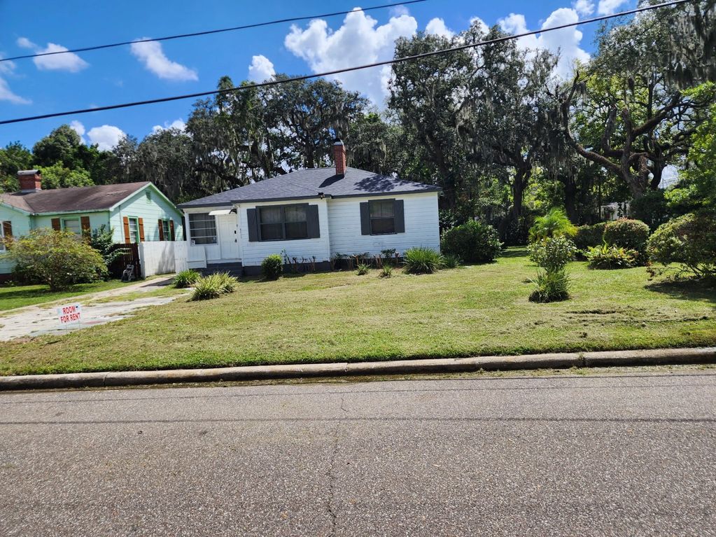 8017 OAKWOOD ST
JACKSONVILLE FL 32208,
FOR PRICING & AVAILABILITY
CALL (904)200-0819 MRS. BROOKS