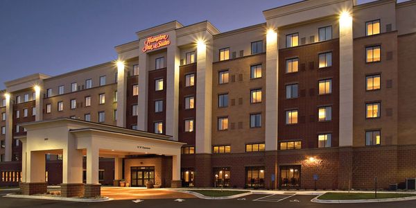 Exterior image of Hampton Inn & Suites in Warwick, RI