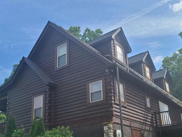 Log Home Staining Western North Carolina