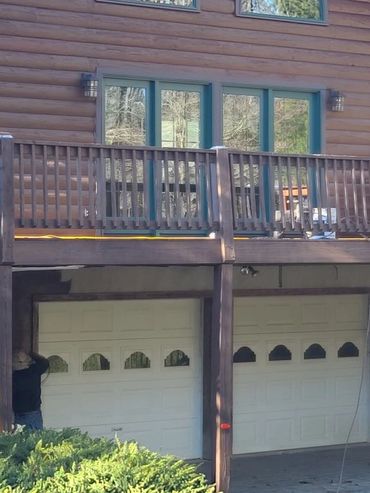 Log Home Staining in Hendersonville NC