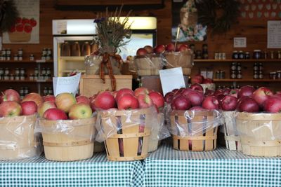 peck apples in store