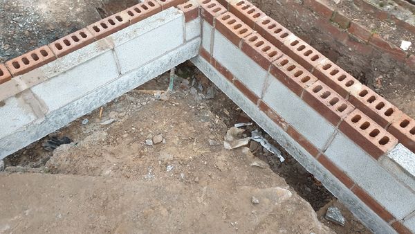 LINTELS OVER EXISTING PIPEWORK