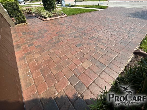 Professional paver sealing in Breakaway Trails