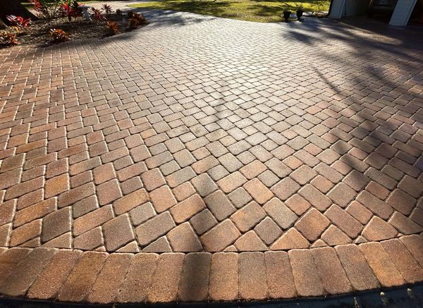 Professional paver sealing in Ponte Vedra.