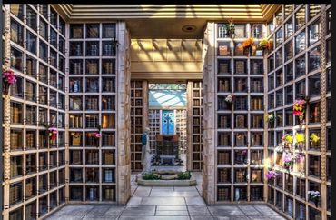 <img alt: " Piedmont Store Front with bottles">