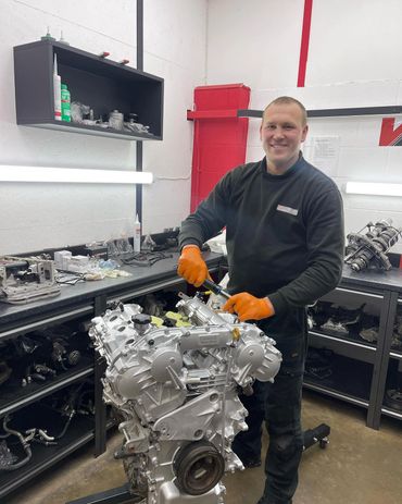Hands-on engine assembly by Alex at VOLKOV Motors