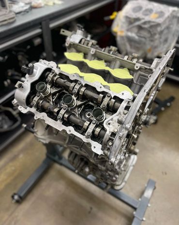 R35 GTR engine build in progress with camshafts installed by VOLKOV Motors