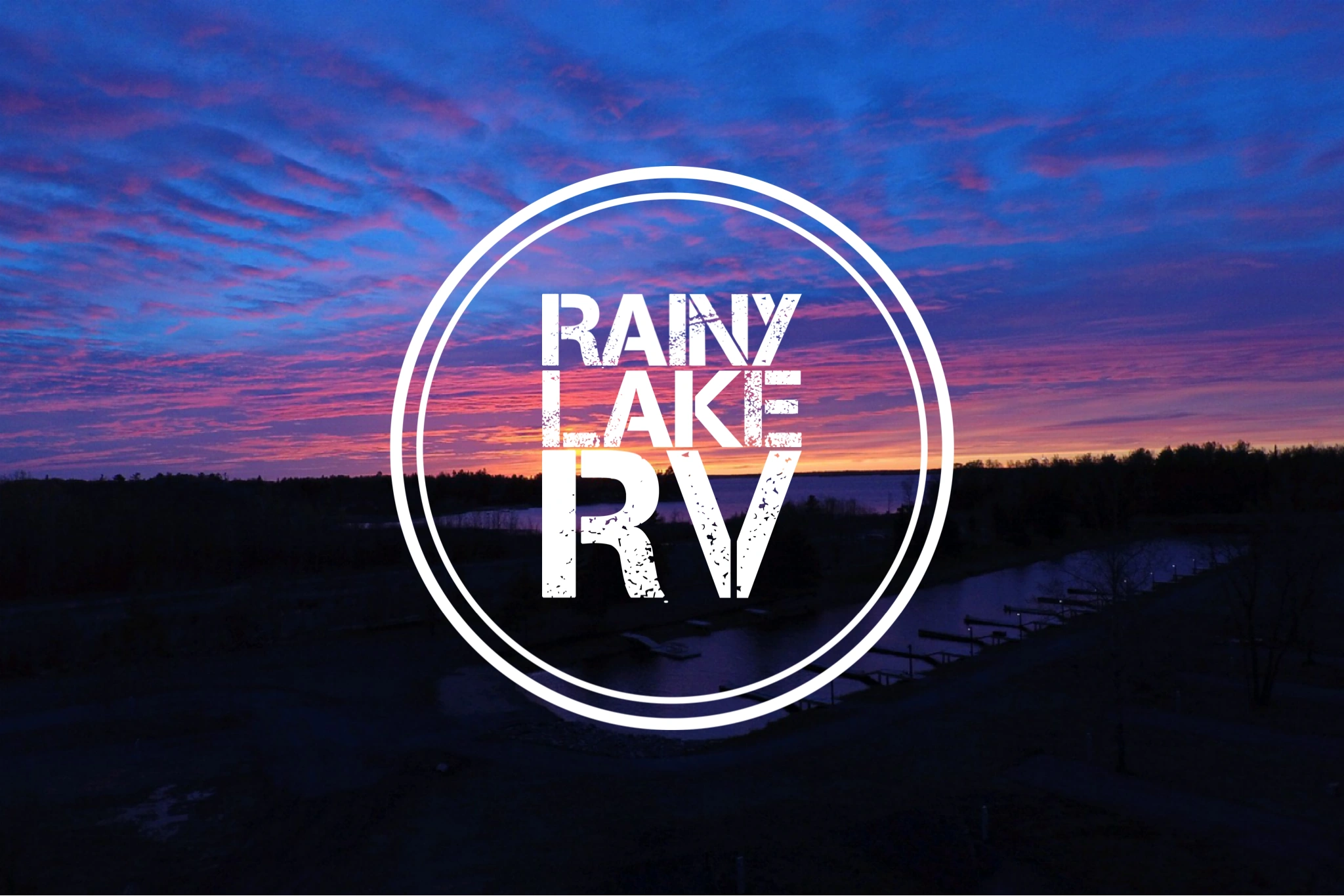 Rainy Lake RV - Logo