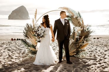 Couple on their wedding day at Pelican Brewery in P
