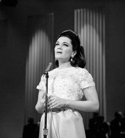 The Unreachable Star - the life story of Connie Francis by Mike Broemmel.