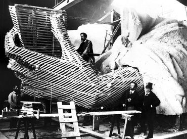 Construction of the tablet of the Statue of Liberty. Frederic Auguste Bartholdi.