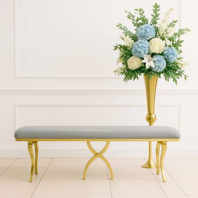 Divan o sillon para ceremonia de tela velvet color plateado y patas de acero inoxidable color silver