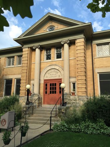 The Mount Carroll District Library building. A Carnegie library, built in 1907.