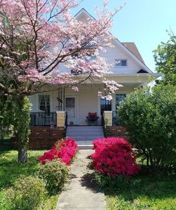 Coming Soon for rent.  1619 South Monroe Street , Arlington, VA
3 Bed, 3 Bath and 2 Bonus Rooms