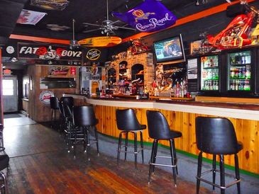 Entertainment at Fat Boyz Bar and Grill in Fort Atkinson, WI