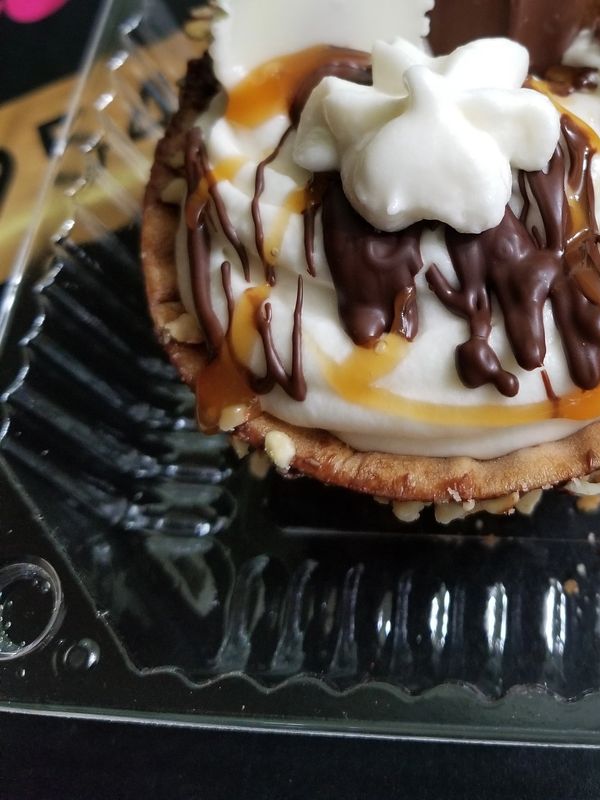 BLISSFULBOWLS DIPPED IN CHOCOLATE WITH NUTS, FIILED WITH CREAMCHEESE, CHOCOLATE,  TOPPED WITH CARAME