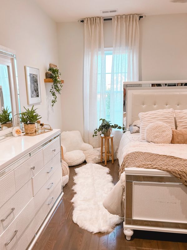 Kids bedroom organization and styling by Arranged by Ashley, NJ. Jersey Shore