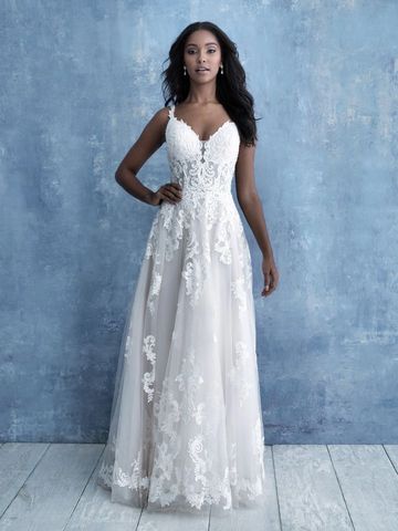 Aline Wedding Gown For Sale