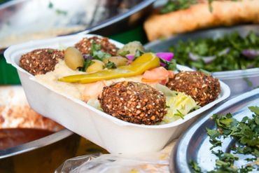 Box of Falafel with salad and pepper