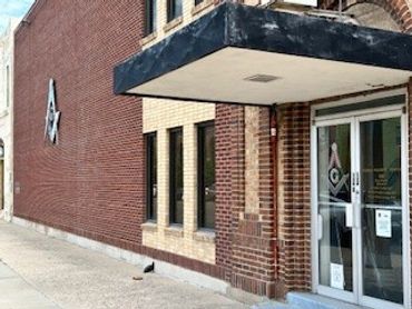 Exterior photo of 126 Broadway