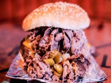 1/3 lb Creekstone Burger, Juicy Italian Beef, American cheese, Homemade Sweet & Spicy Mayo. Served o