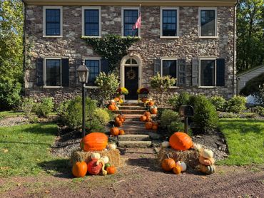Halloween decoration in front of a house
