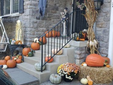 Halloween decoration in front of a house