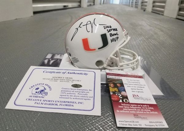 Sinorice Moss - autographed mini helmet