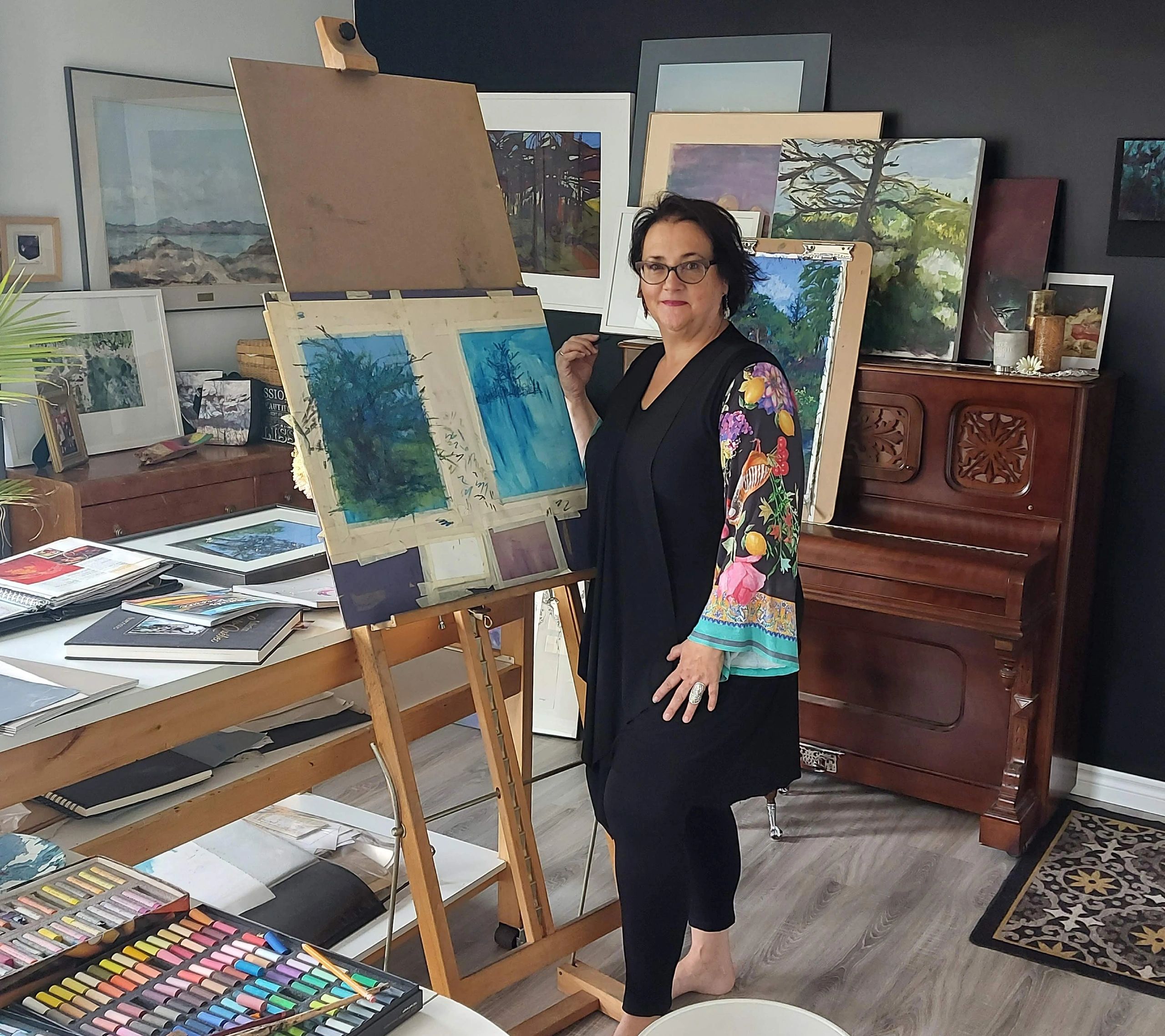 Guylaine Jacques, artiste pastelliste dans son atelier
@photo Mustapha Kabil