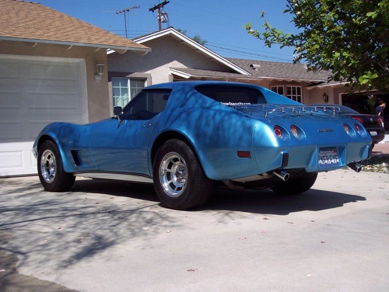 Corvette_77_blue_Ttop_4.jpg