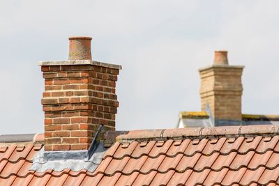 Roofs and chimney stacks