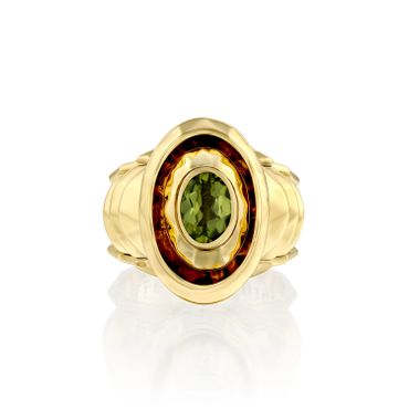 Aglaida, GEM's Collection, Oval model, Yellow Gold 18 Karat, Weight 15 gr., Peridot