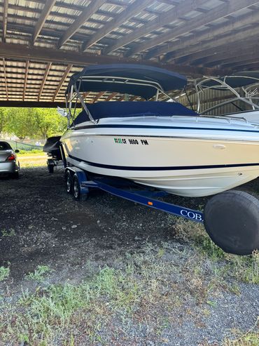 boat waxed and steam cleaned on interior