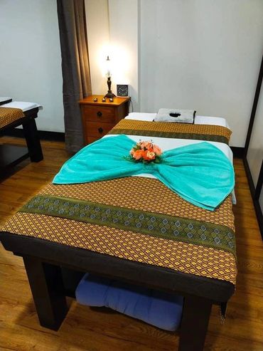 massage bed in the consultation room