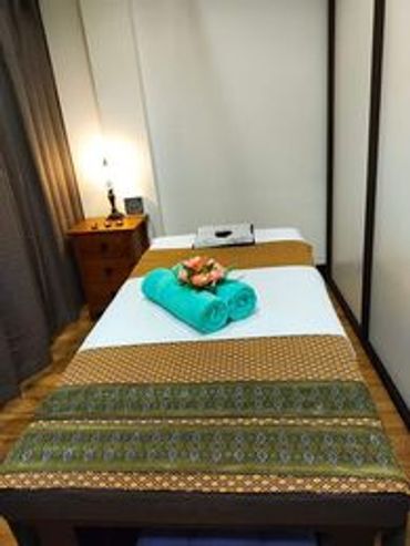 Massage bed in te consultation room