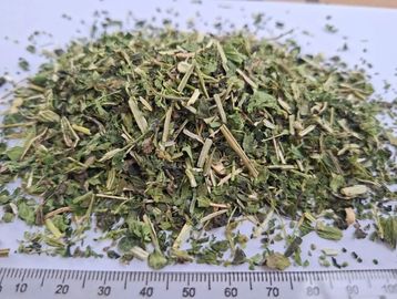 Dried Sutherlandia 3mm tea‑cut with clean red‑brown pieces for immune and wellness infusions.