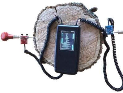 Sonic tomography device used by ISA Certified Arborist in Fort Hunt VA to detect internal tree decay