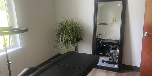 Jolie Femme Permanent Make up & Tiny Tattoos service room.