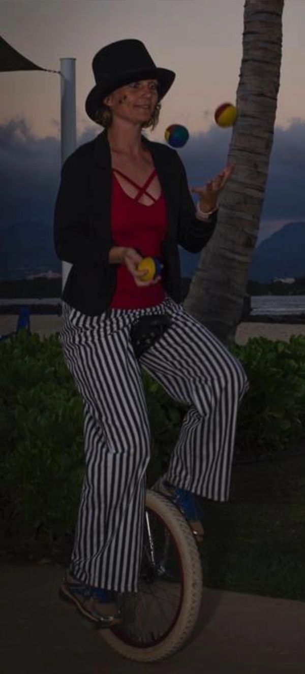Ronja has brilliantly created Circus Olina, specializing in after-school and summer circus camps at