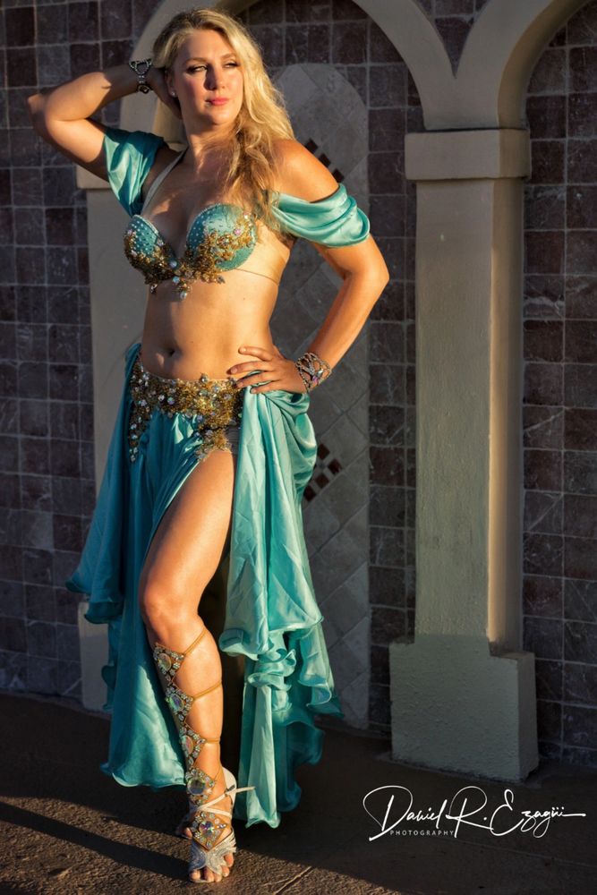 Bellydancer, florida, belly dance, weddings, birthday's, bridal showers, palm beach, miami