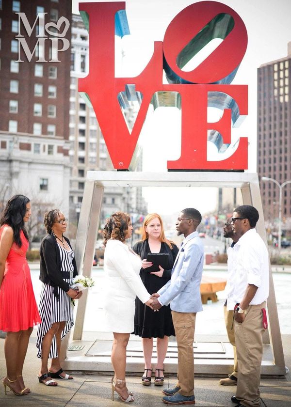 Love Park Philadelphia wedding with our offsite officiant.