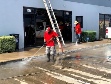 Commercial pressure washing dallas