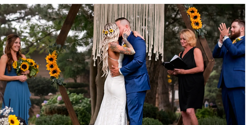 reverend stacey miles of uniquely i do wedding officiant officiating wedding at stone ridge estates