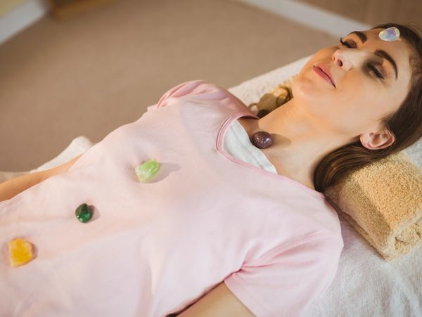 Reiki Healing, Cyrstal Healing, Angel,
Psychic Readings, Oracle /Angel Card Readings, Hand Blessing