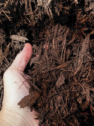 Brown Dyed Mulch