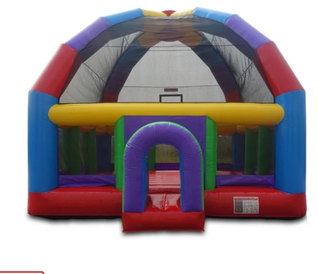 Extra large 20x20x18 bounce house
275.00