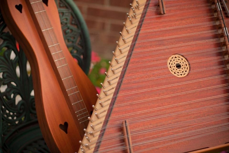 Dulcimer, Lessons Dulcimer by Sharon Chelsea, Michigan
