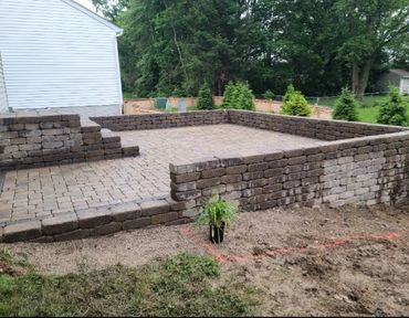 Paver patio and retainer wall